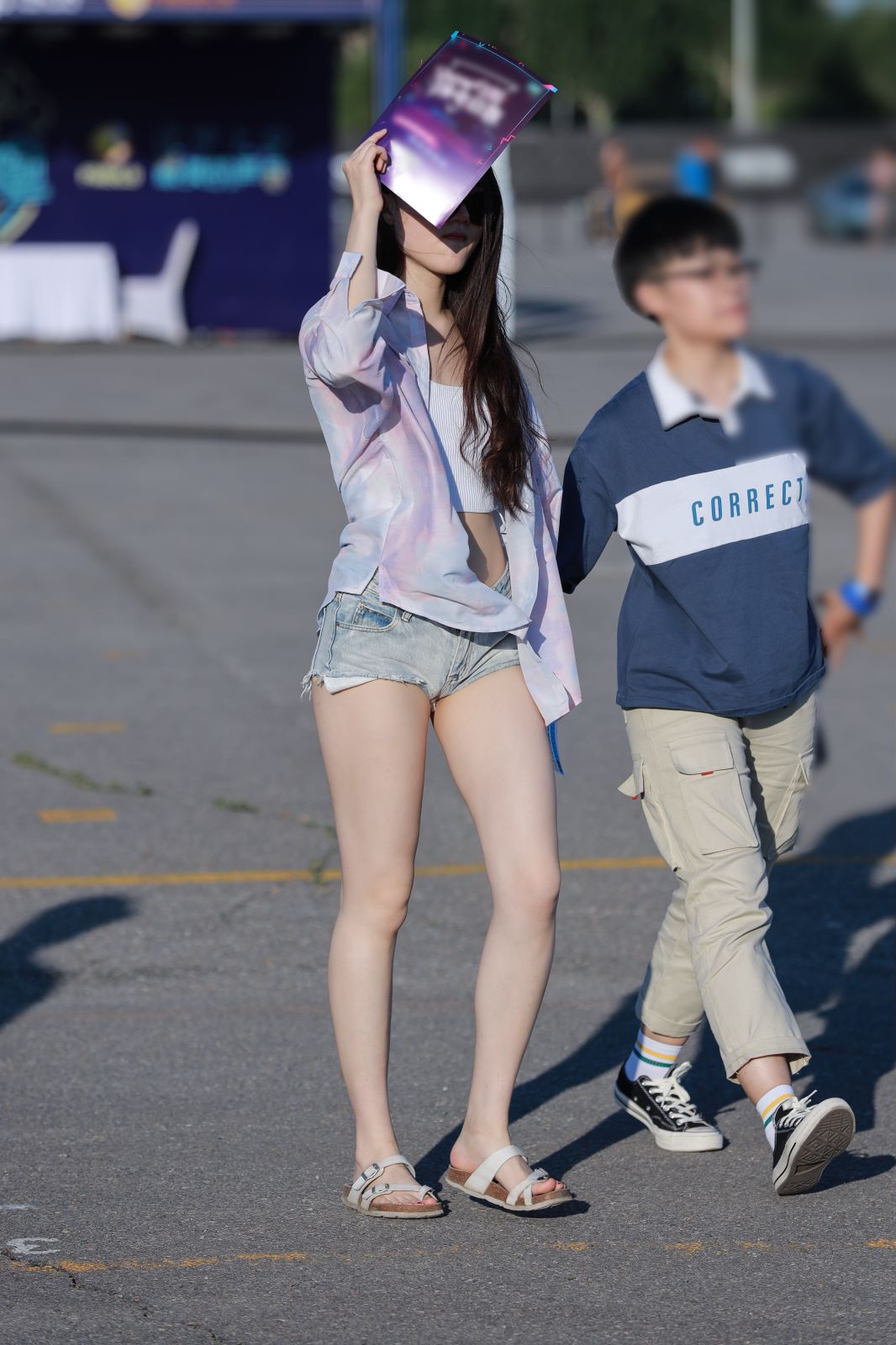 牛仔热裤-图满多