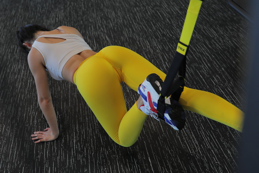 图片[3]-黄色紧身裤-图满多