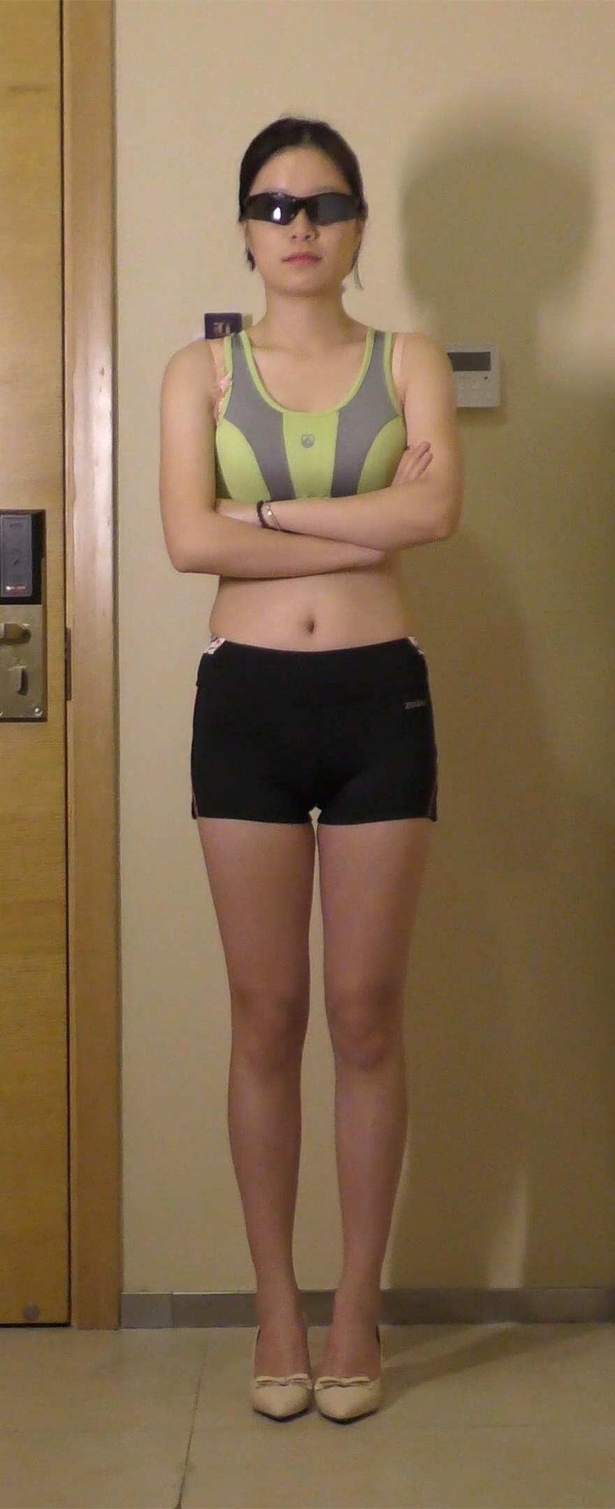 4k-性感短黑运动裤原版模拍完整版-图满多