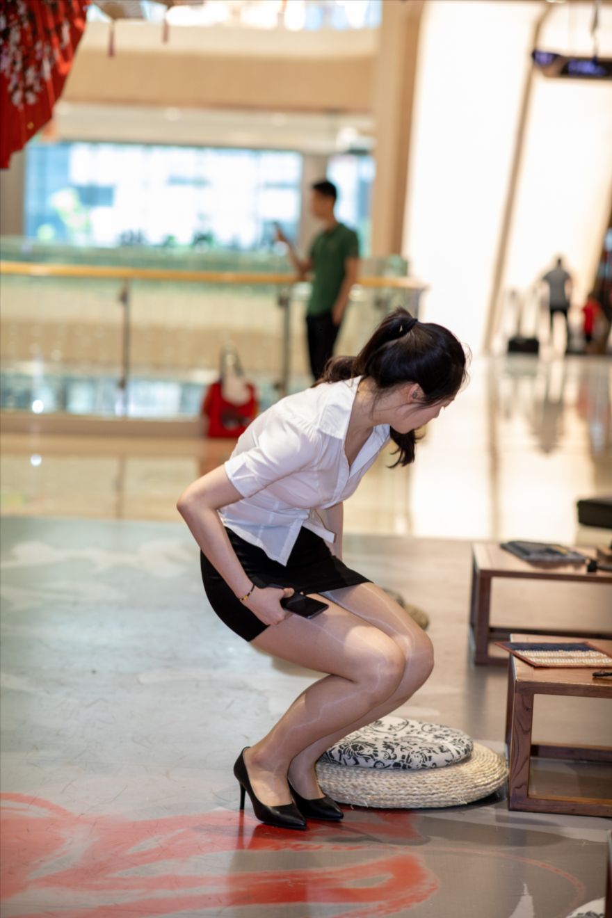 图片[7]-短裙亮丝(套图+视频)-图满多