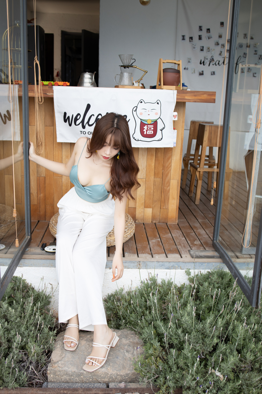 图片[3]-白色长裤-图满多