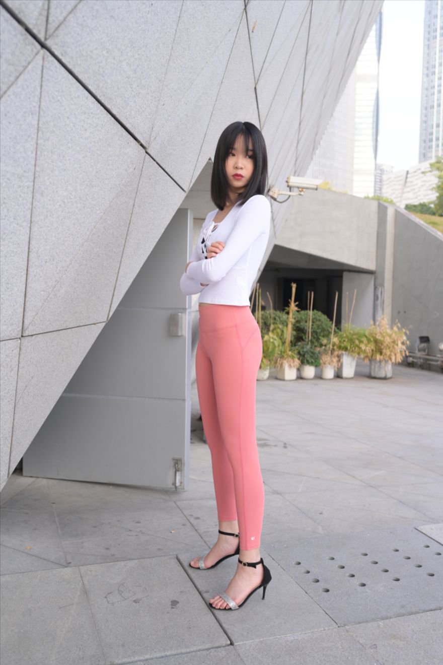 图片[5]-粉色紧身裤(套图+视频)-图满多