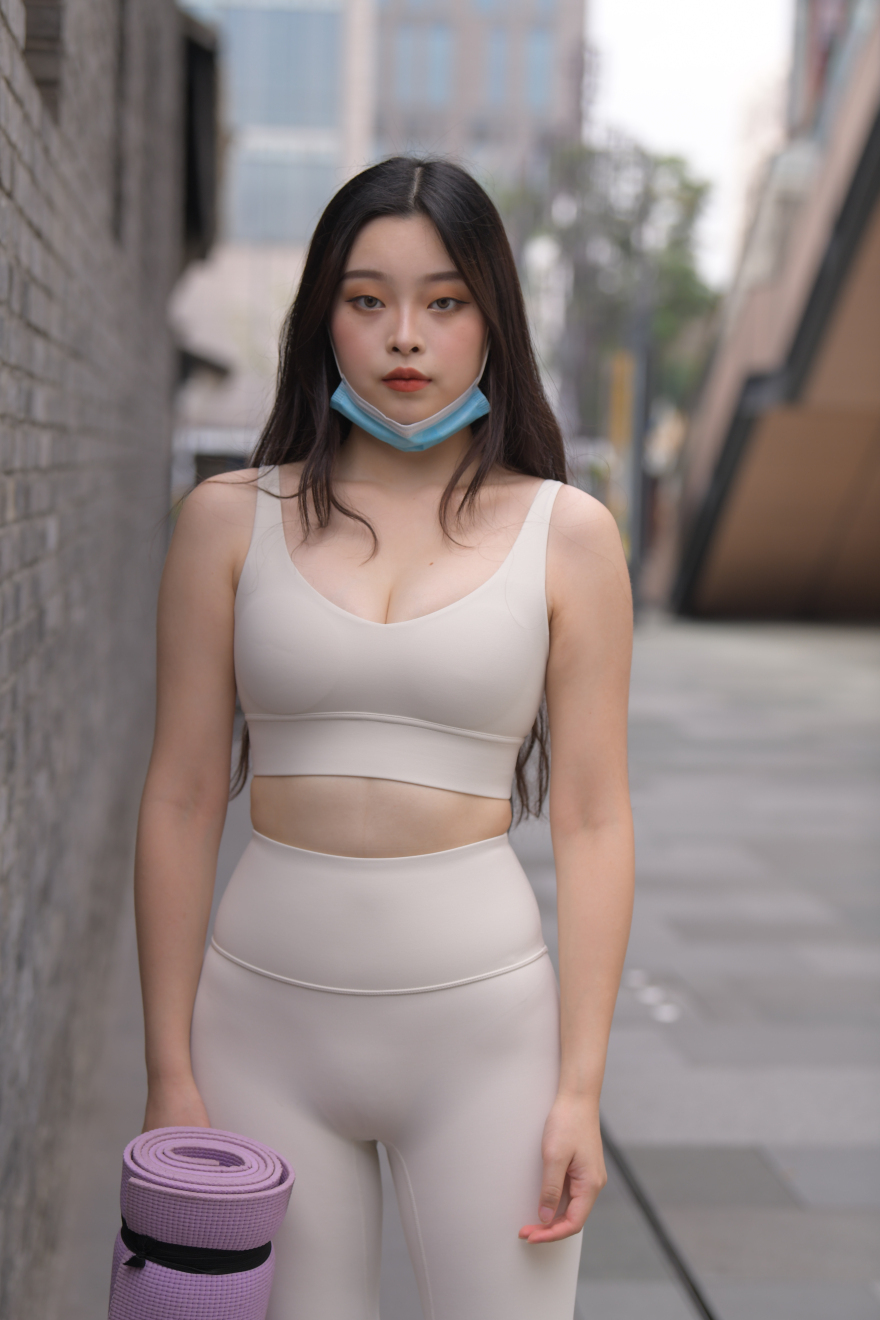 [第5季•情归大理] 【红石模拍作品】裸色瑜伽裤美女(套图+视频)-图满多