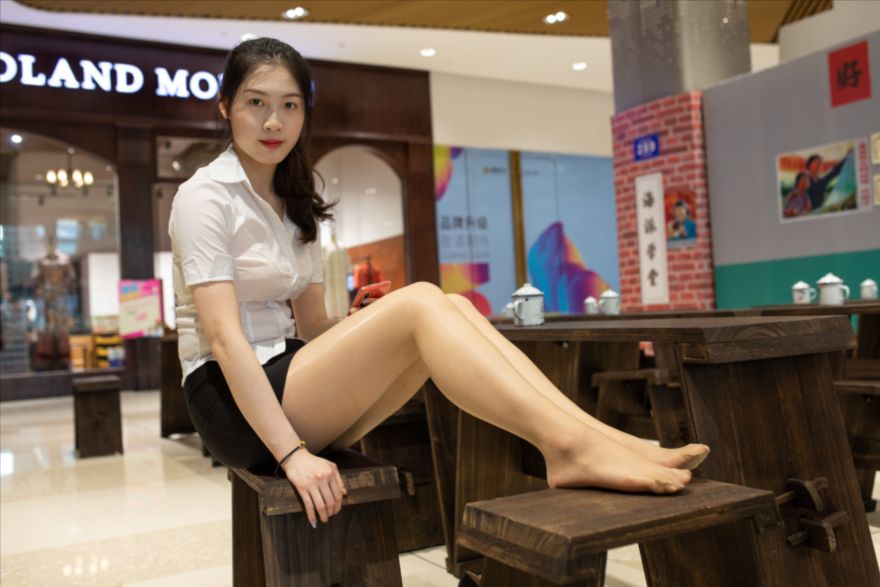 图片[10]-短裙亮丝(套图+视频)-图满多