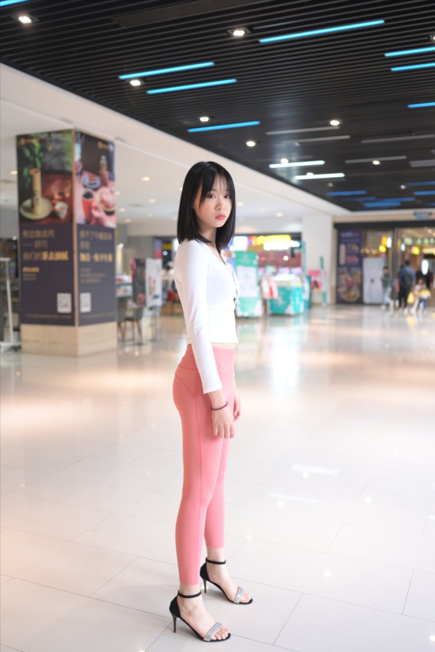 图片[3]-粉色紧身裤(套图+视频)-图满多