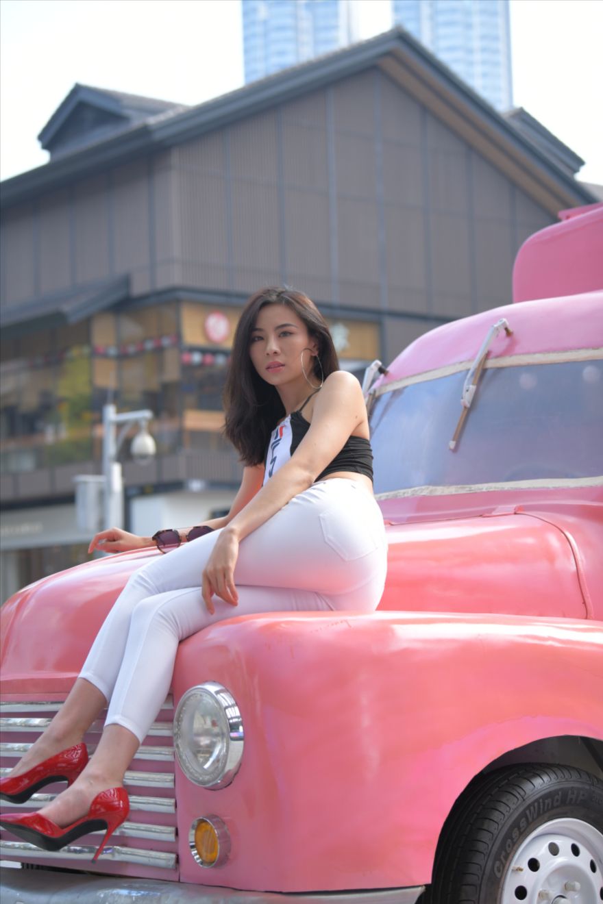 图片[5]-紧身白裤-图满多