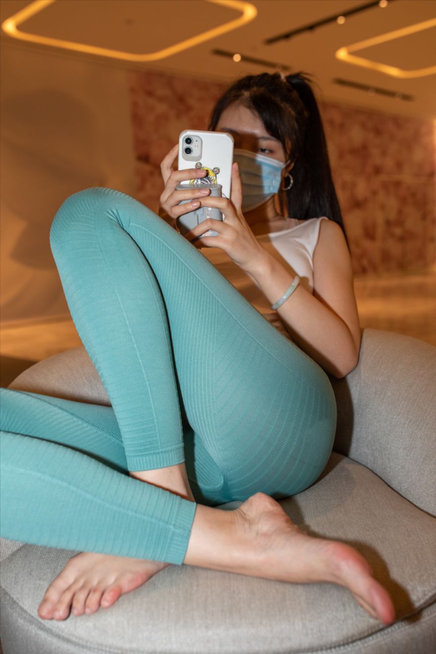 图片[2]-绿色瑜伽裤MM(套图+视频)-图满多