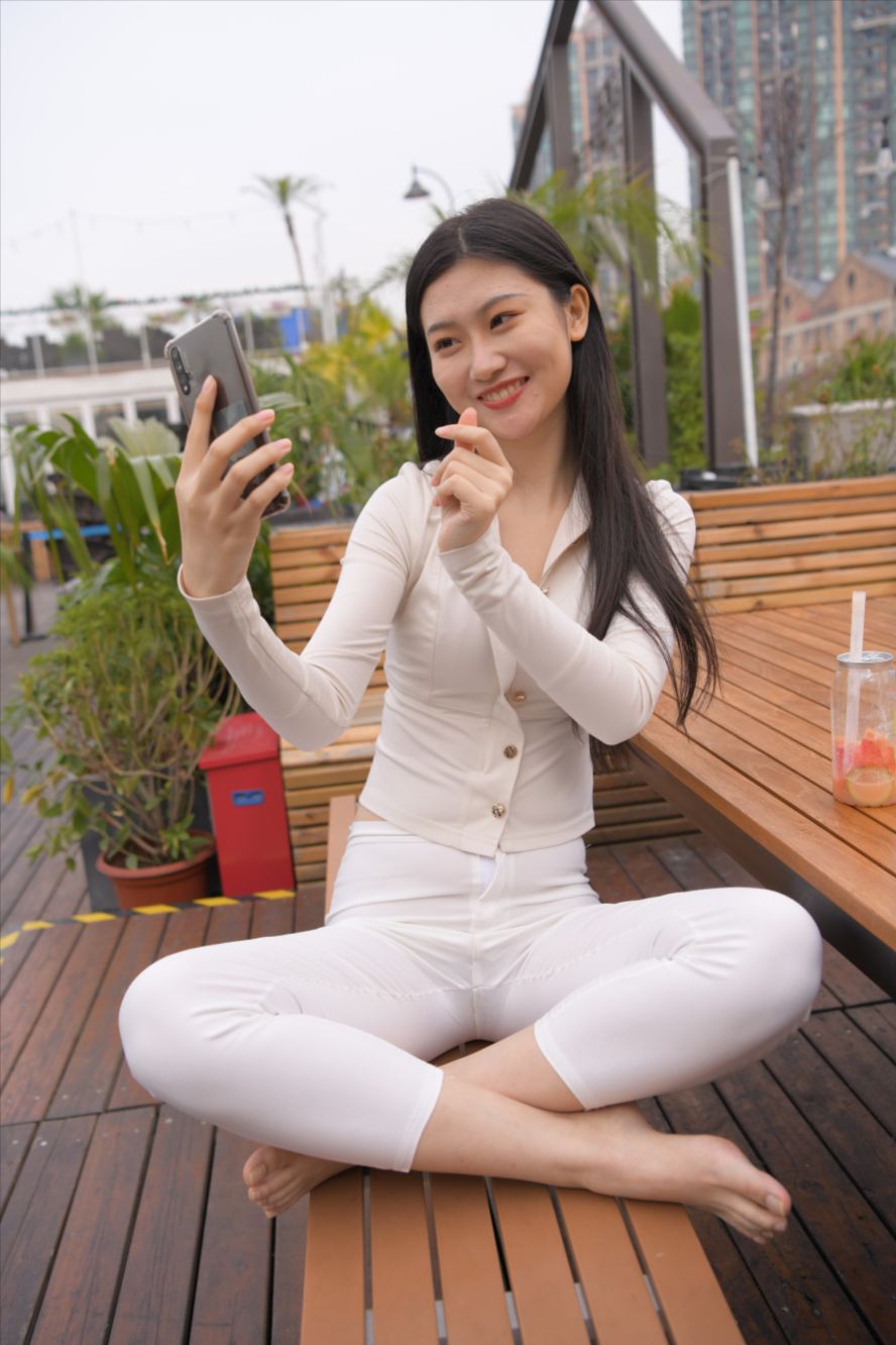 白裤(套图+视频)-图满多