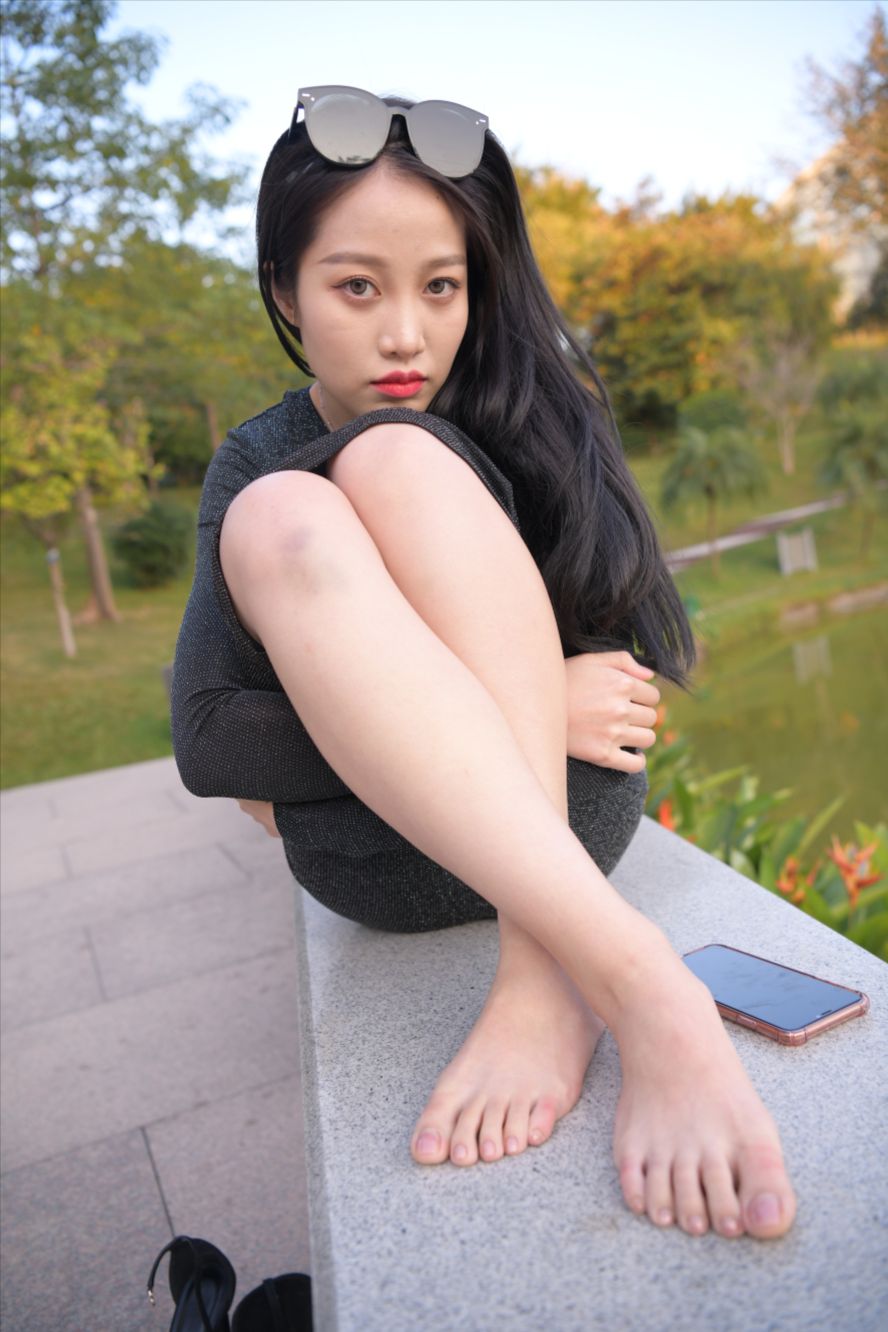 图片[2]-黑色长裙(套图+视频)-图满多