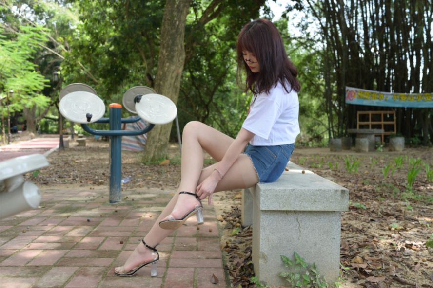 图片[2]-牛仔热裤(套图+视频)-图满多