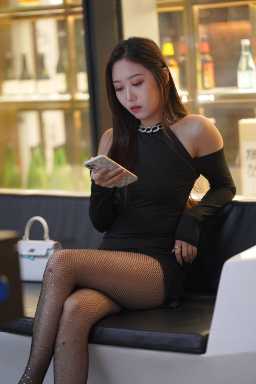 图片[7]-短裙黑丝(套图+视频)-图满多