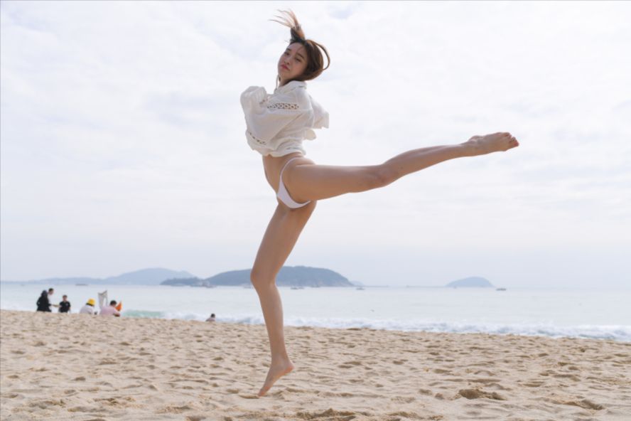 图片[3]-海边的白色比基尼长腿女孩 泳装(套图+视频)-图满多