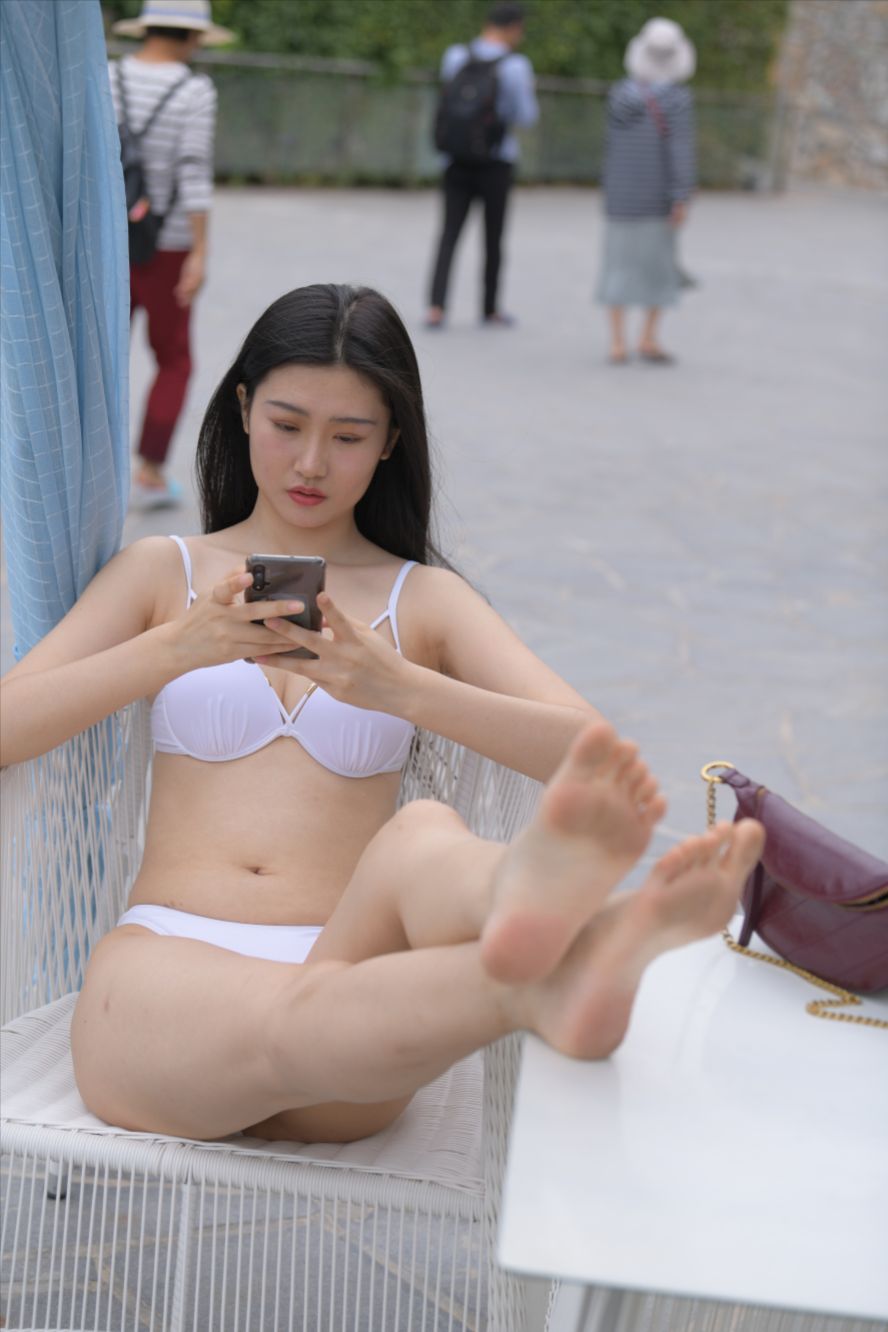 图片[7]-白色比基尼泳装(套图+视频)-图满多