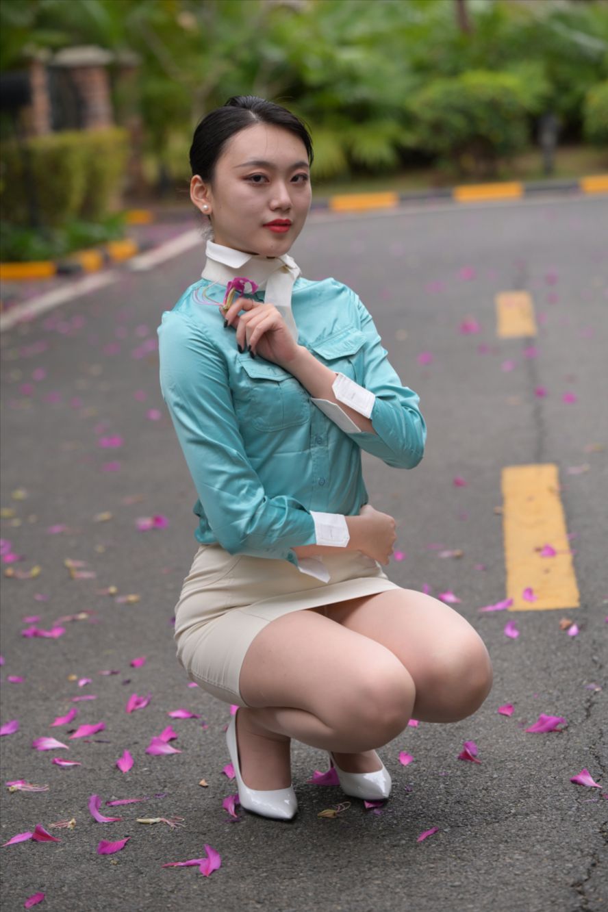 图片[4]-蓝色的幻想-短裙丝袜(套图+视频)-图满多