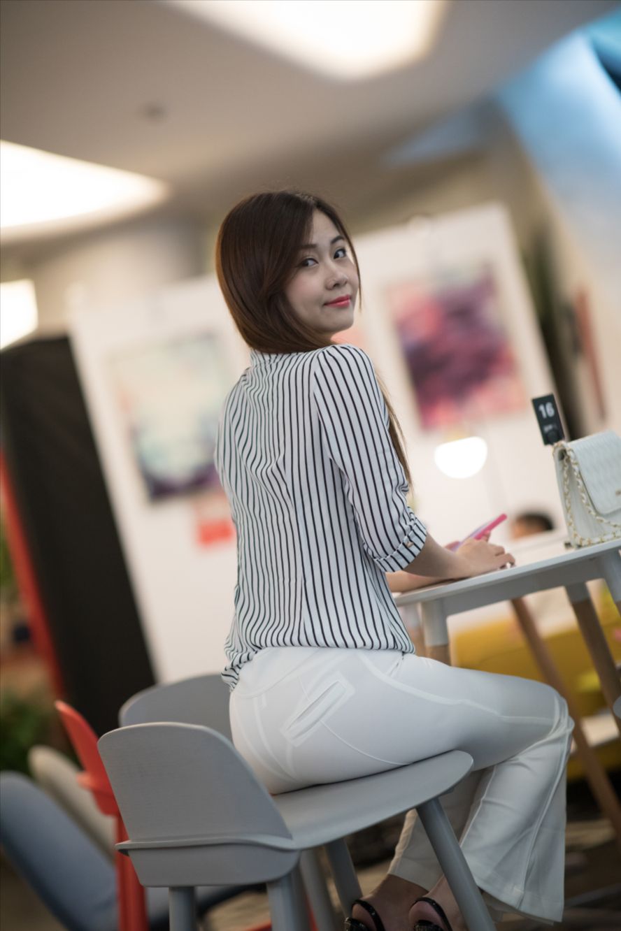 图片[4]-紧身白裤(套图+视频)-图满多