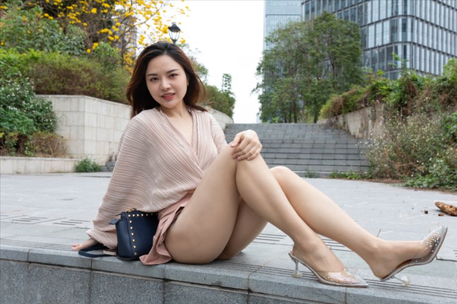 图片[7]-短裙丝袜(套图+视频)-图满多