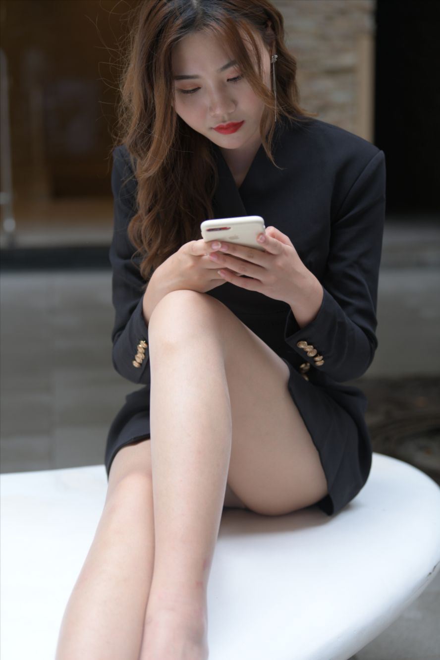 图片[3]-短裙丝袜(套图+视频)-图满多