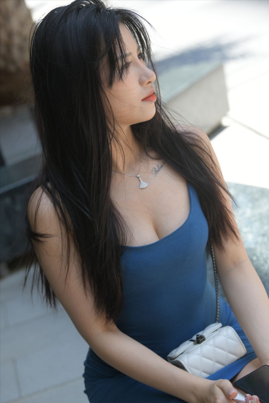 图片[4]-蓝色包臀裙(套图+视频)-图满多