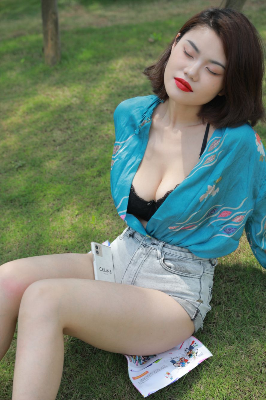 牛仔热裤(套图+视频)-图满多