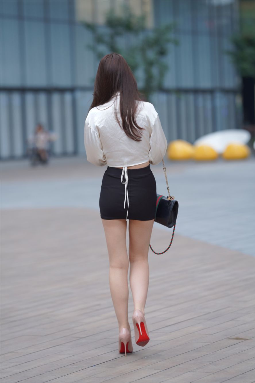 图片[4]-短裙(套图+视频)-图满多