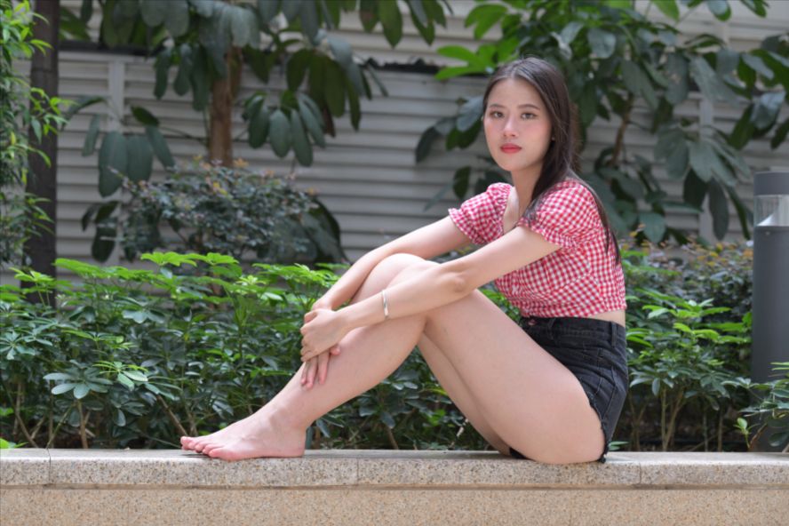 图片[6]-黑色热裤大长腿小姐姐~(套图+视频)-图满多