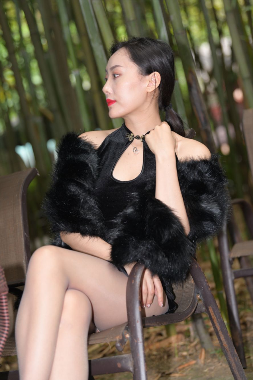 图片[3]-包臀短裙丝袜(套图+视频)-图满多