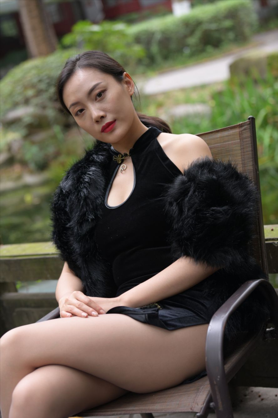 图片[4]-包臀短裙丝袜(套图+视频)-图满多