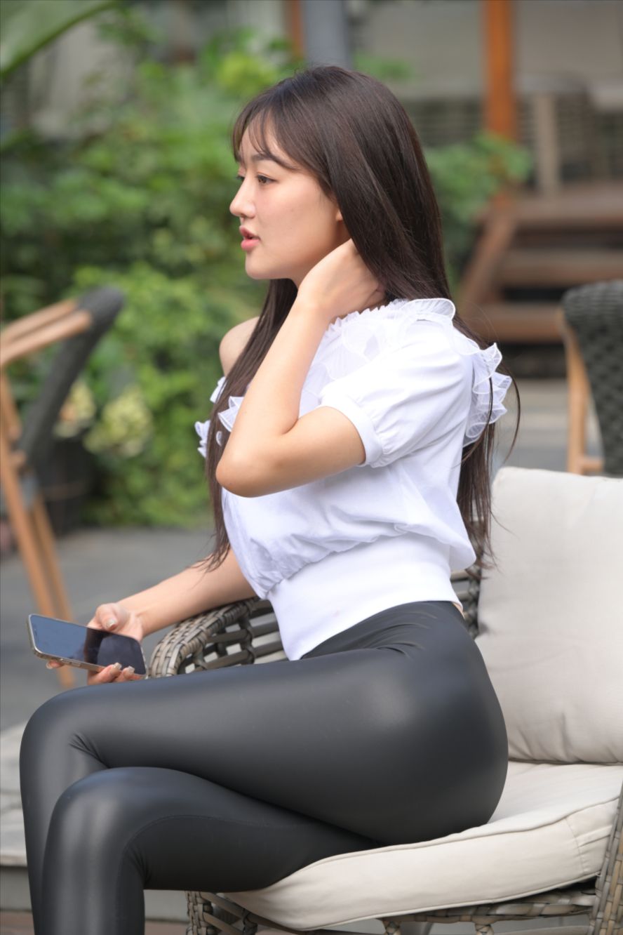 图片[2]-紧身皮裤(套图+视频)-图满多