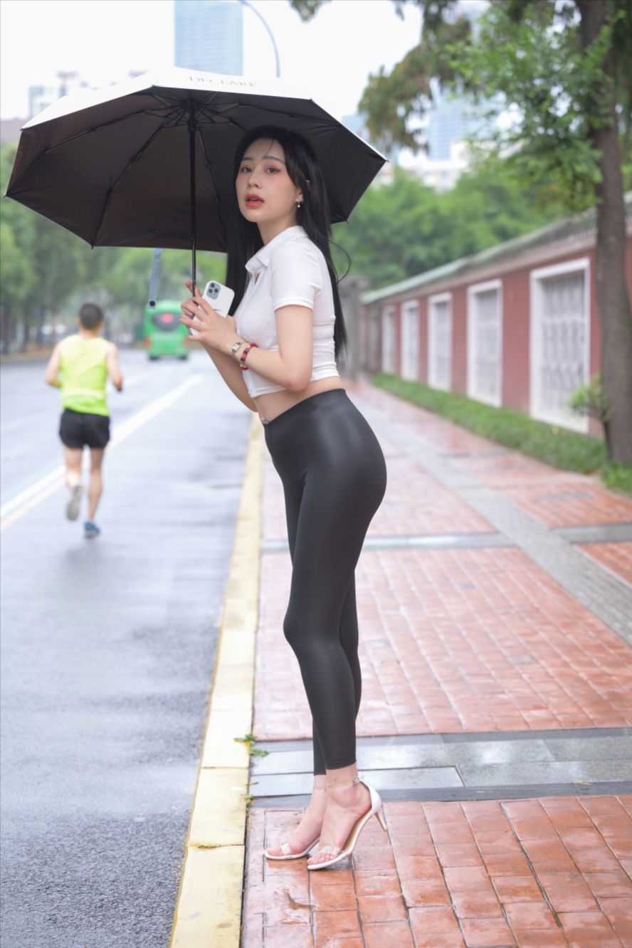 图片[2]-紧身皮裤(套图+视频)-图满多