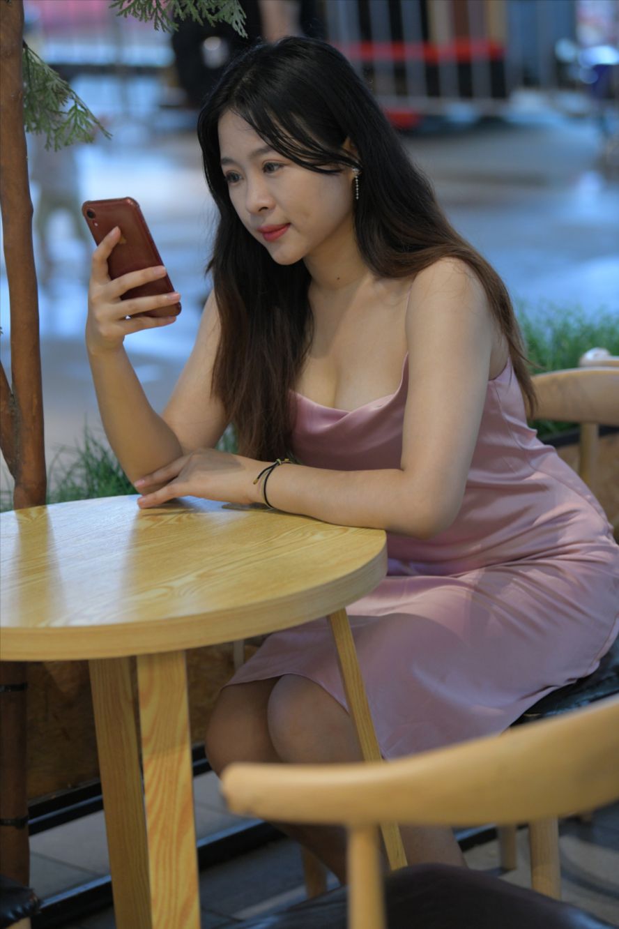 粉红裙(套图+视频)-图满多