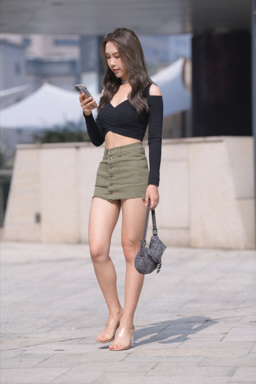 图片[6]-绿色短裙(套图+视频)-图满多