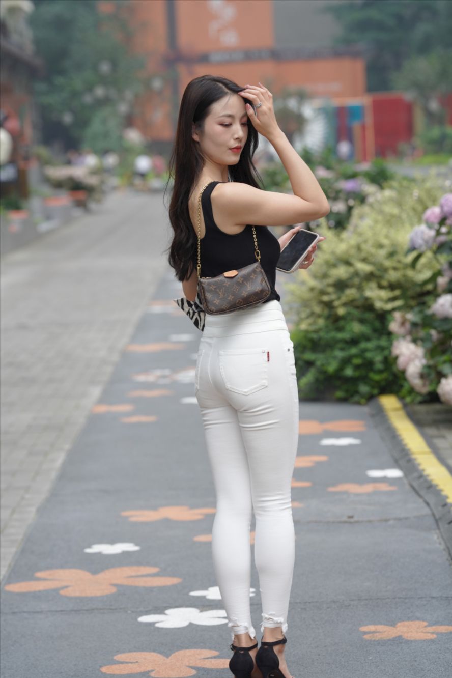 图片[5]-紧身白裤(套图+视频)-图满多