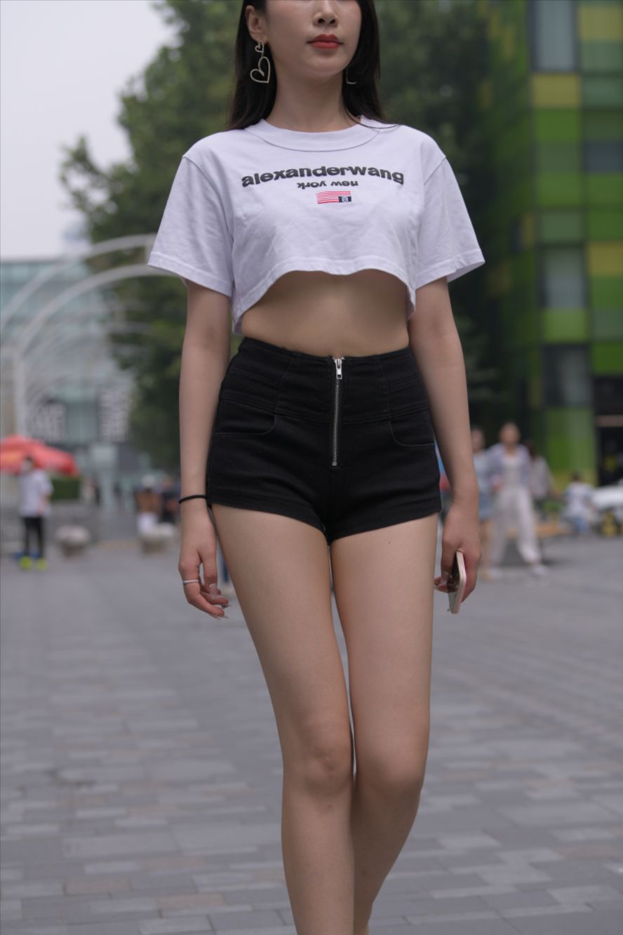 图片[4]-黑色热裤美腿美女(套图+视频)-图满多