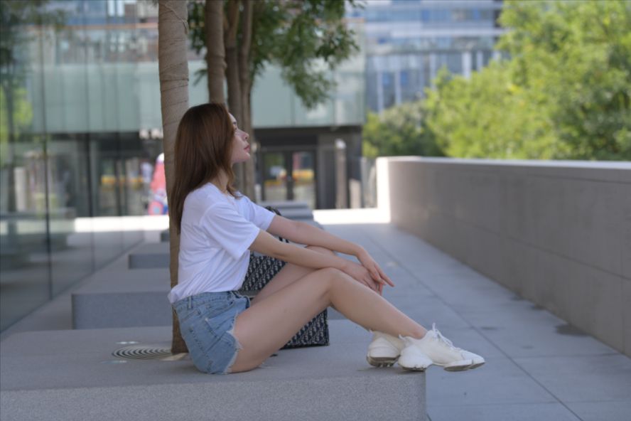 图片[5]-搭讪牛仔热裤美女-图满多