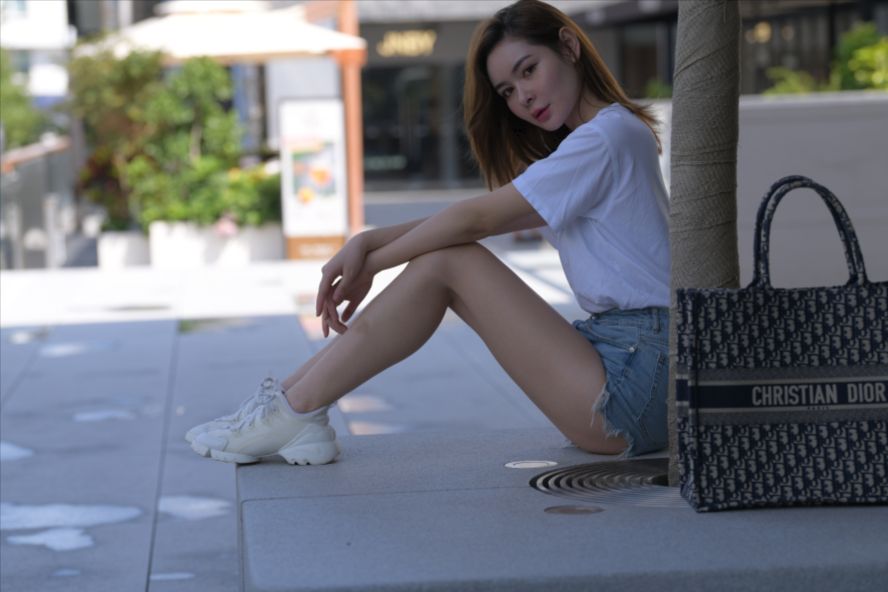 图片[6]-搭讪牛仔热裤美女-图满多