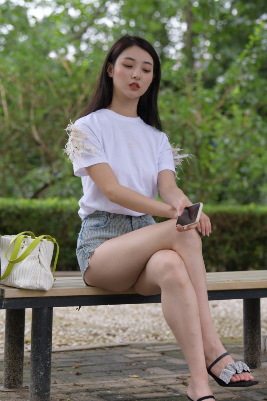 图片[4]-蓝色牛仔热裤(套图+视频)-图满多