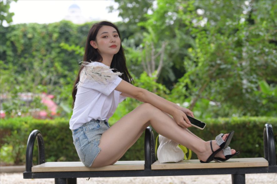 图片[3]-蓝色牛仔热裤(套图+视频)-图满多