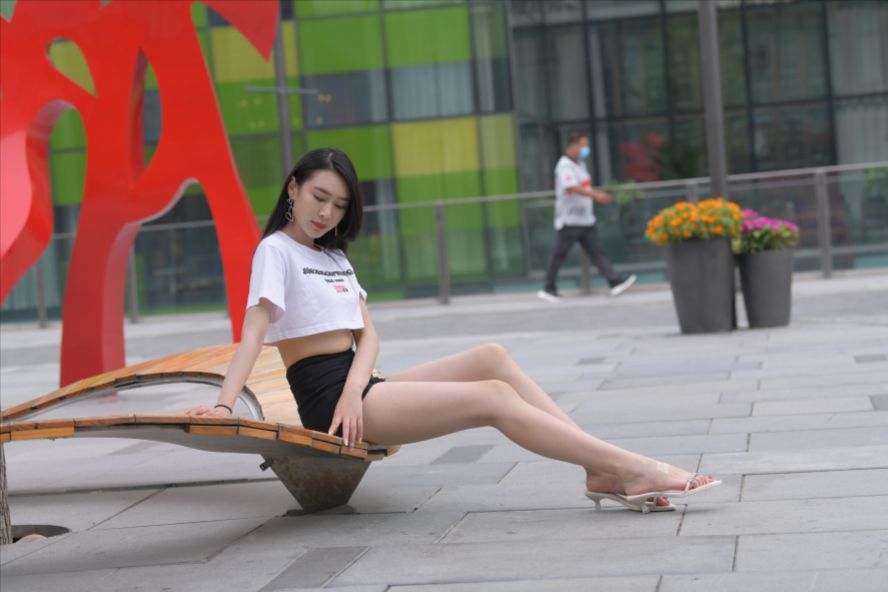 图片[7]-黑色热裤美腿美女(套图+视频)-图满多