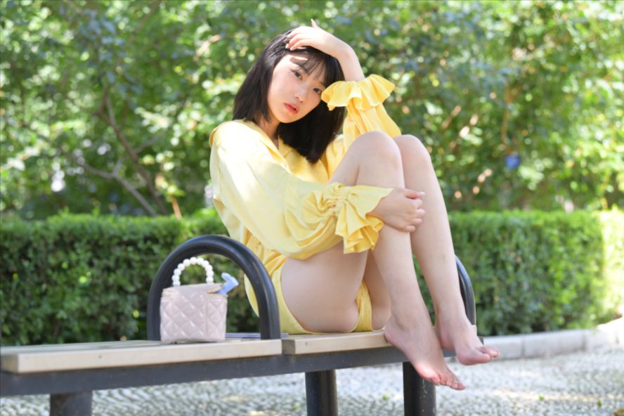 图片[7]-遛狗女孩(套图+视频)-图满多