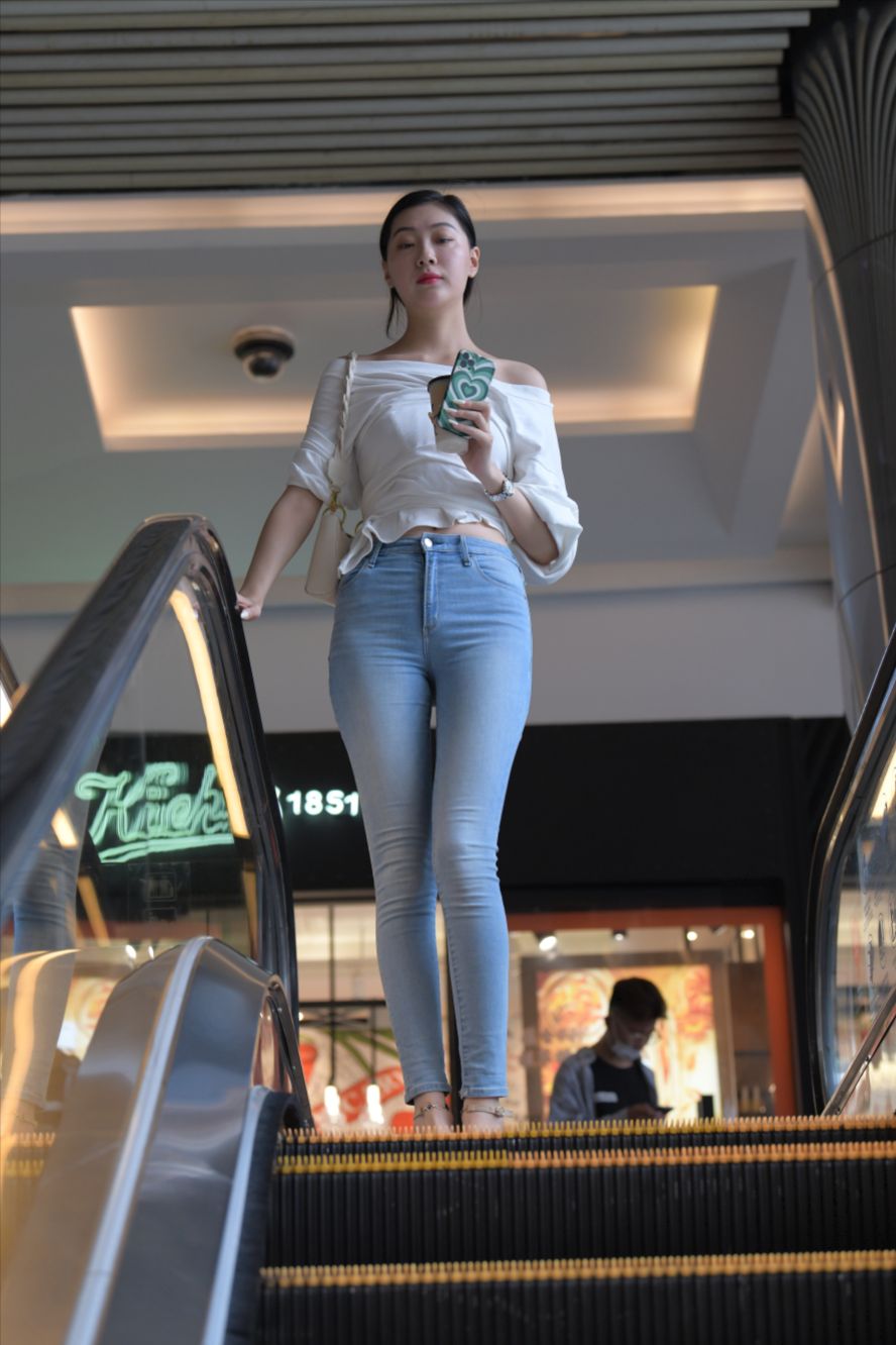 图片[8]-高挑的紧牛美女-图满多