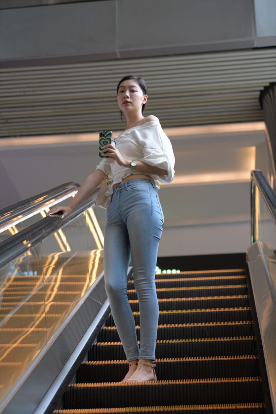 图片[9]-高挑的紧牛美女-图满多