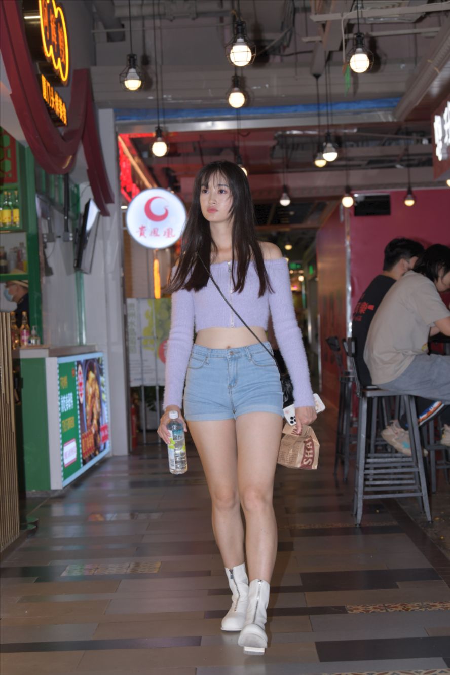 图片[5]-蓝色牛仔热裤美女-图满多