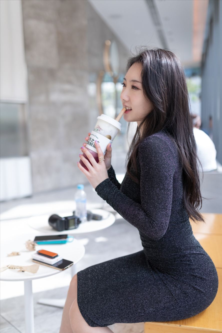 图片[6]-黑色包臀裙美女(套图+视频)-图满多