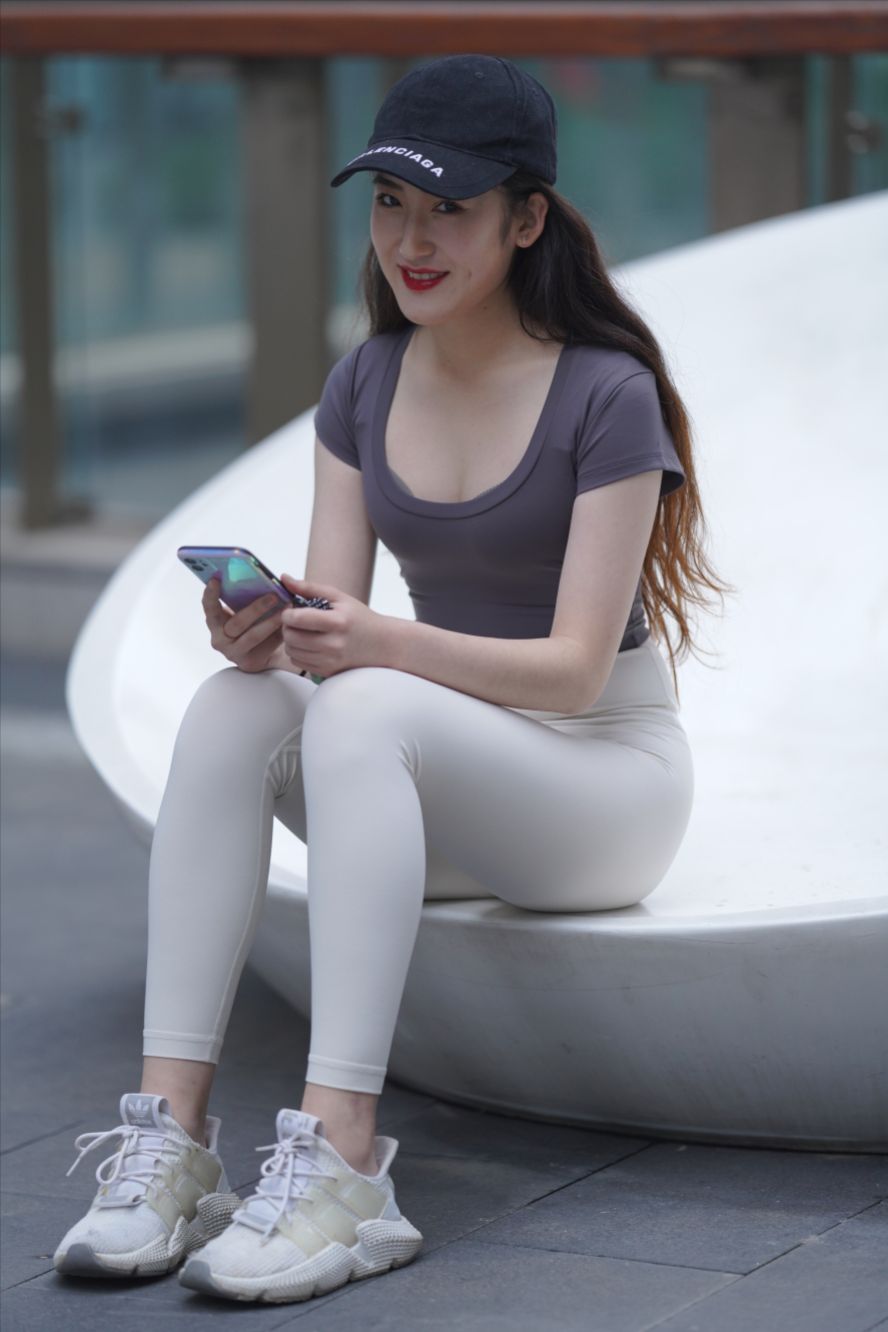 运动女孩(套图+视频)-图满多