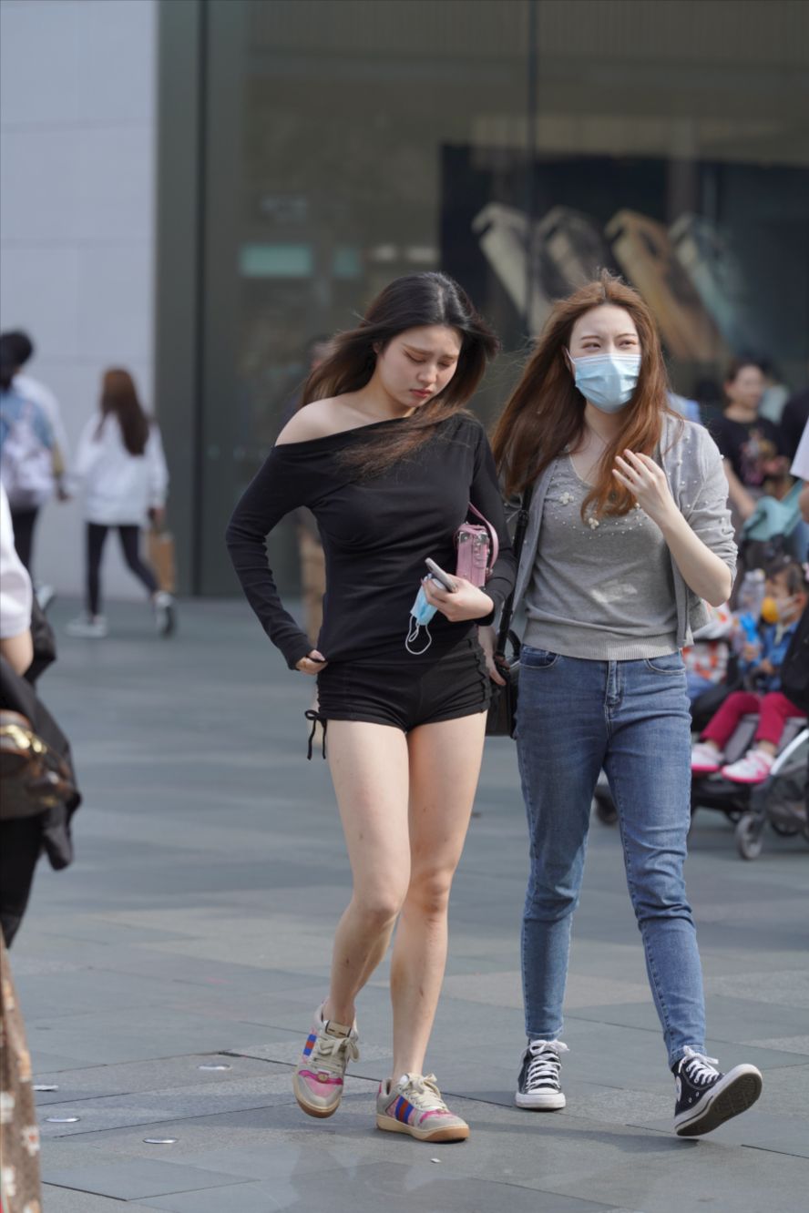 图片[2]-热裤女孩-图满多