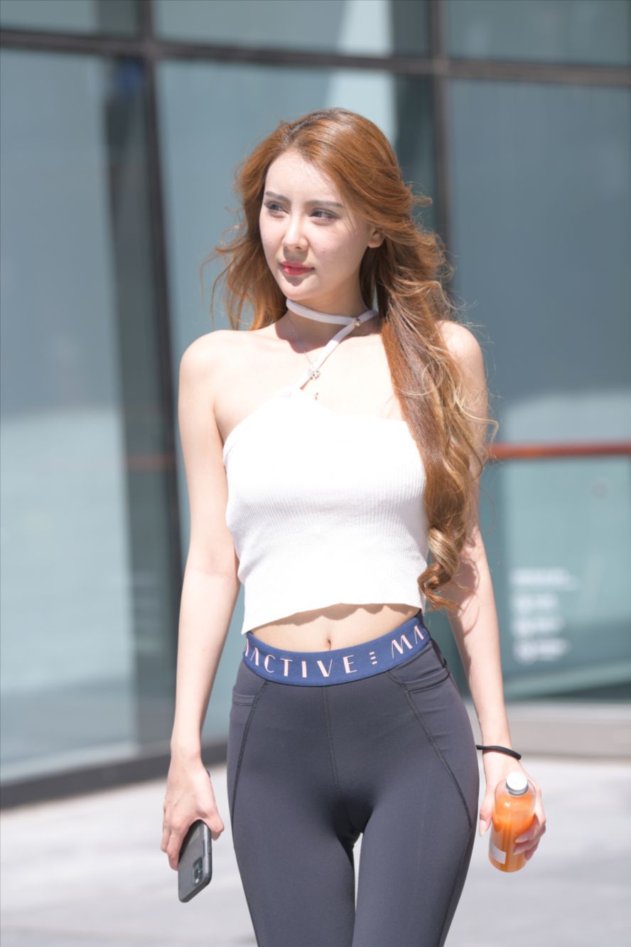 黑色紧身裤美女(套图+视频)-图满多