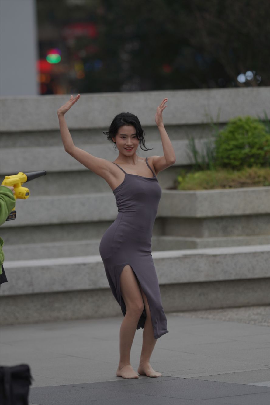 翩翩起舞 衣袂飘飘 步步生莲-图满多