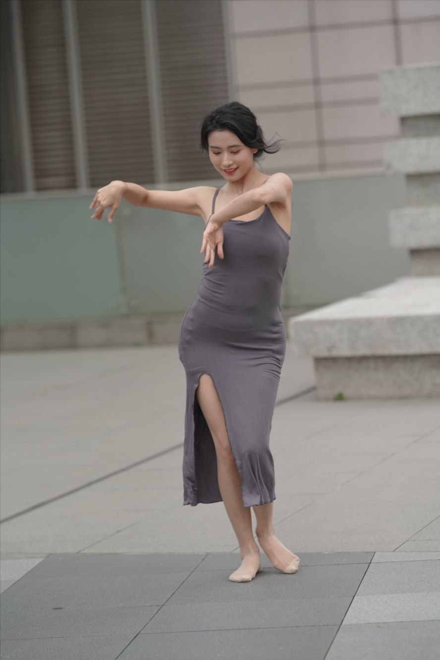 图片[2]-翩翩起舞 衣袂飘飘 步步生莲-图满多