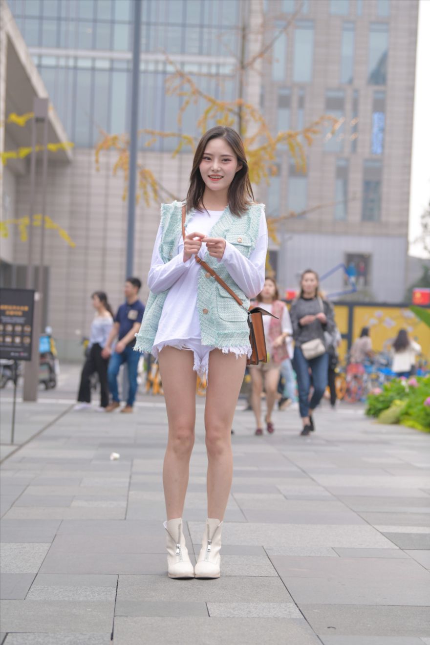 图片[8]-白色热裤女孩-图满多