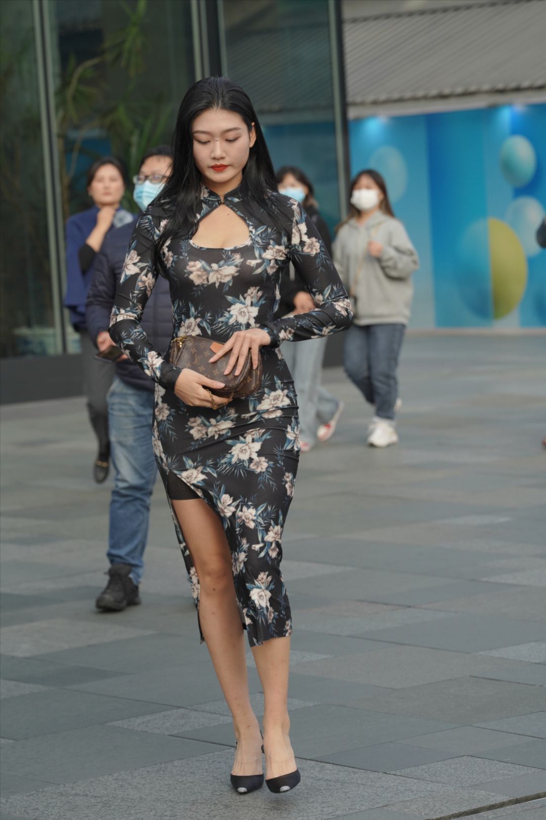 高挑美女-图满多